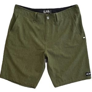 Oakley Shorts Mens Size 34/35 Green Performance Fit Chino Casual Pull On